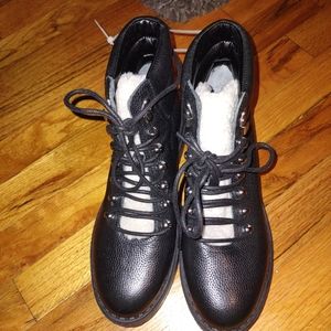 Marc Fisher LTD Nairy Hiking Boot - Women's Leather & Faux shearling  7M NWOT